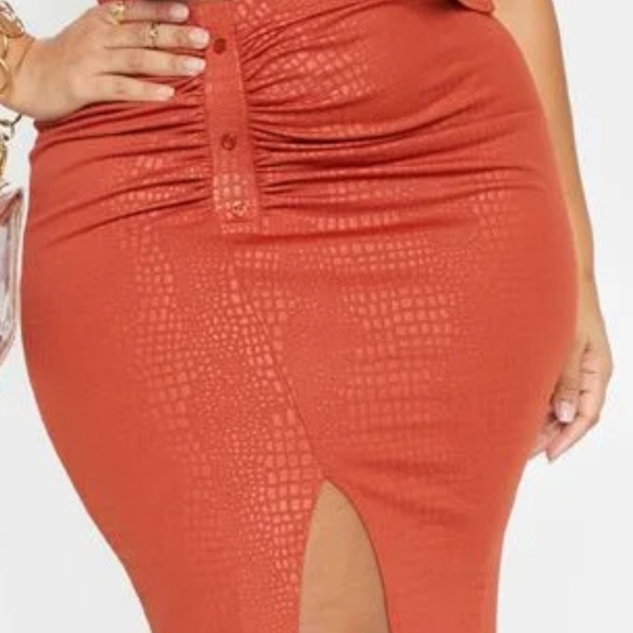 Brand new PrettyLittleThing Midi Skirt - Picture 6 of 8